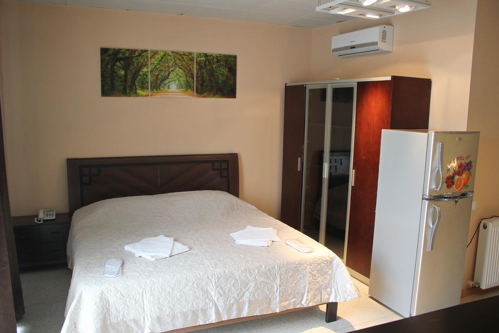 Hotel London Palace Tbilisi Room photo