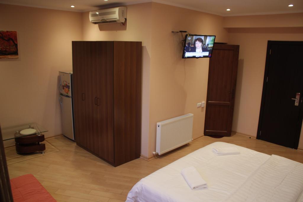 Hotel London Palace Tbilisi Room photo